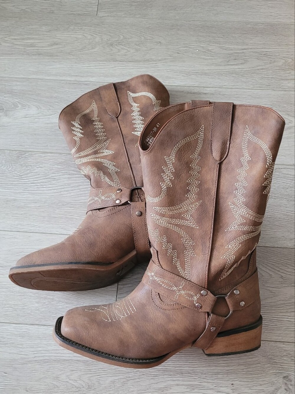 🆕️ She Sole Classic Brown Western Cowboy Boot - Embroidered Leather